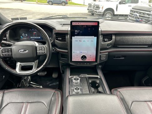 Certified 2022 Ford Expedition Limited AWD/4WD image 6