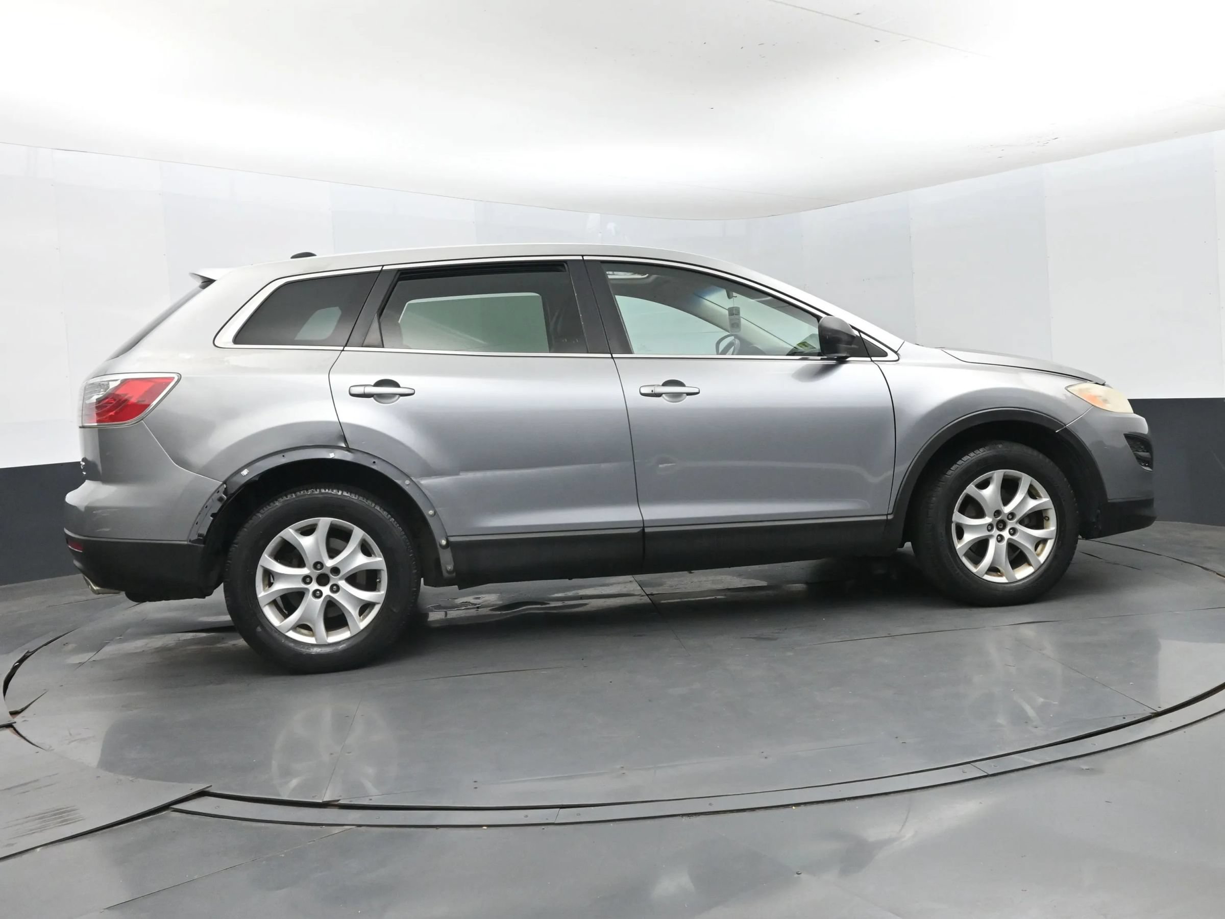 Used 2012 MAZDA CX-9 Touring w/ Moonroof & Bose Audio Pkg AWD/4WD image 4
