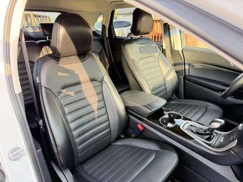 Used 2016 Ford Edge SEL w/ Equipment Group 201A AWD/4WD image 45