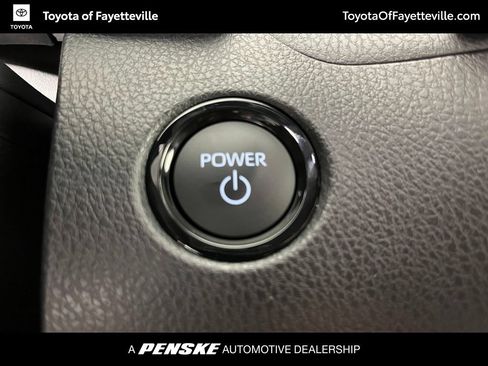 Used 2026 Toyota Camry SE FWD image 30