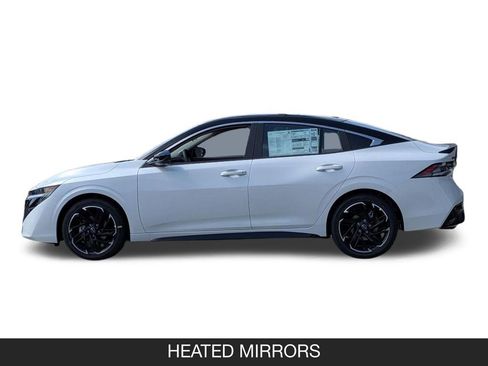 New 2026 Nissan Sentra SR w/ Floor Mat Package FWD image 5