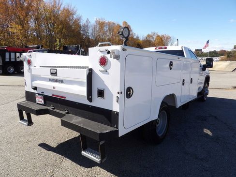Used 2022 Chevrolet Silverado 3500 W/T w/ WT Fleet Convenience Package AWD/4WD image 7