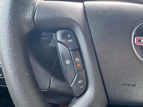 Used 2017 GMC Savana 3500 image 16