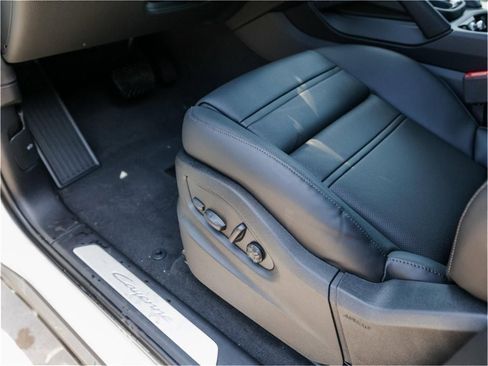 Certified 2025 Porsche Cayenne Coupe AWD/4WD image 14