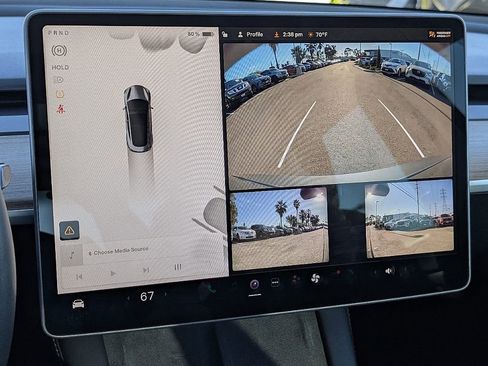 Used 2023 Tesla Model 3 Standard Range image 32