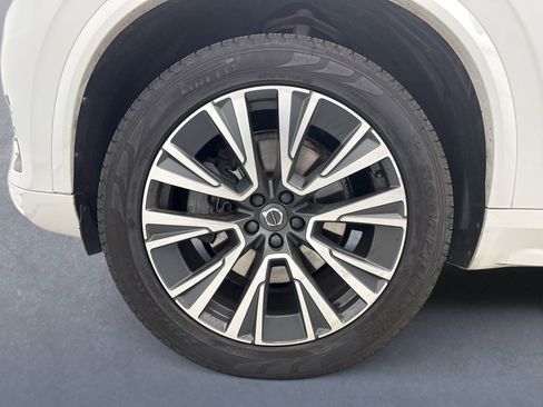 Used 2020 Volvo XC90 T5 Momentum image 26