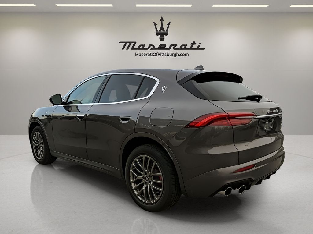 Used 2023 Maserati Grecale Modena AWD/4WD image 7