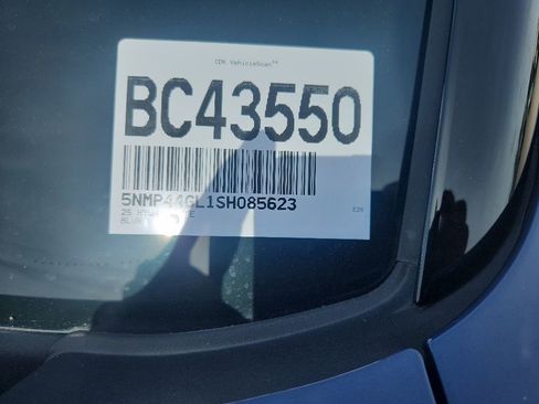 Used 2025 Hyundai Santa Fe Limited FWD image 5
