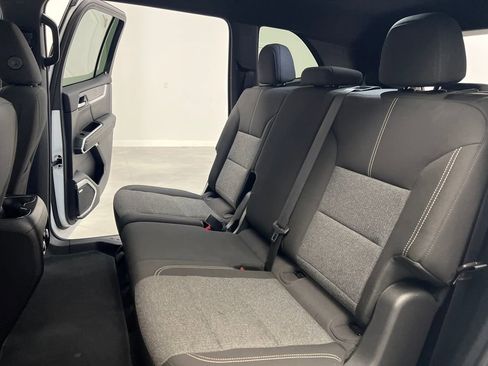 Used 2025 GMC Acadia Elevation image 15