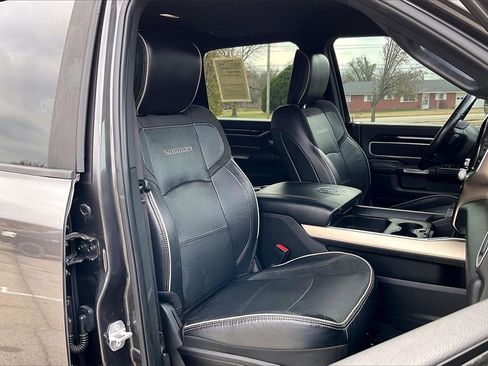 Used 2019 RAM 2500 Laramie image 7