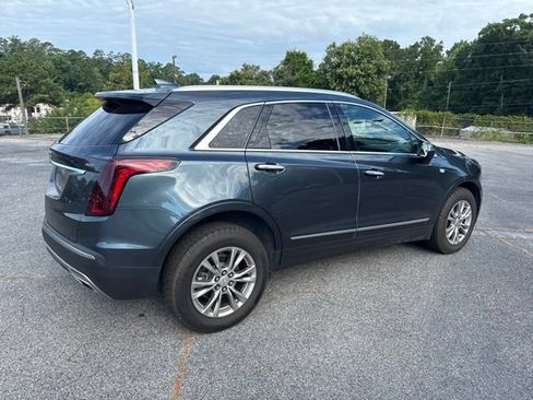 Used 2020 Cadillac XT5 Premium Luxury FWD image 3