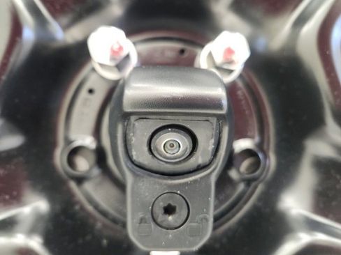 Used 2025 Jeep Wrangler Sport image 26