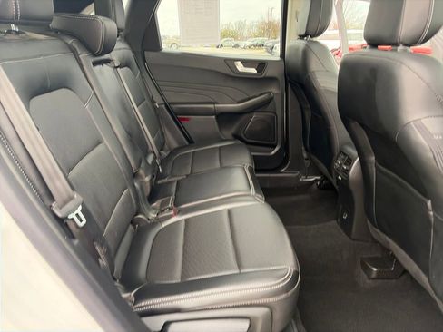 Used 2022 Ford Escape SEL image 35