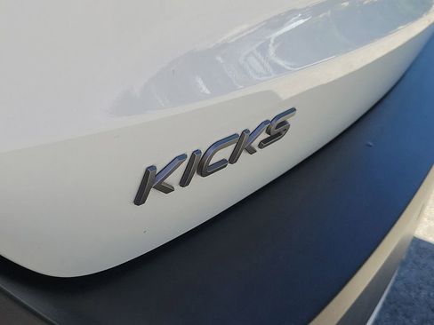 Certified 2025 Nissan Kicks SV image 13