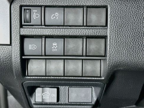 Used 2026 Toyota Tacoma SR5 RWD image 17