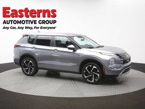Used 2024 Mitsubishi Outlander SE FWD image 46