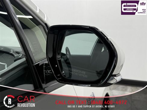 Used 2020 Toyota Prius Prime LE FWD image 37