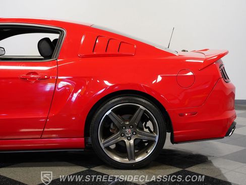 Used 2014 Ford Mustang GT Premium w/ GT Track Package RWD image 25