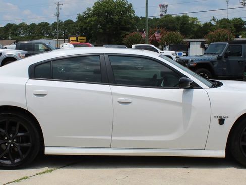 Used 2020 Dodge Charger R/T w/ Driver Convenience Group RWD image 6