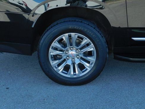 Used 2023 GMC Yukon XL Denali image 30