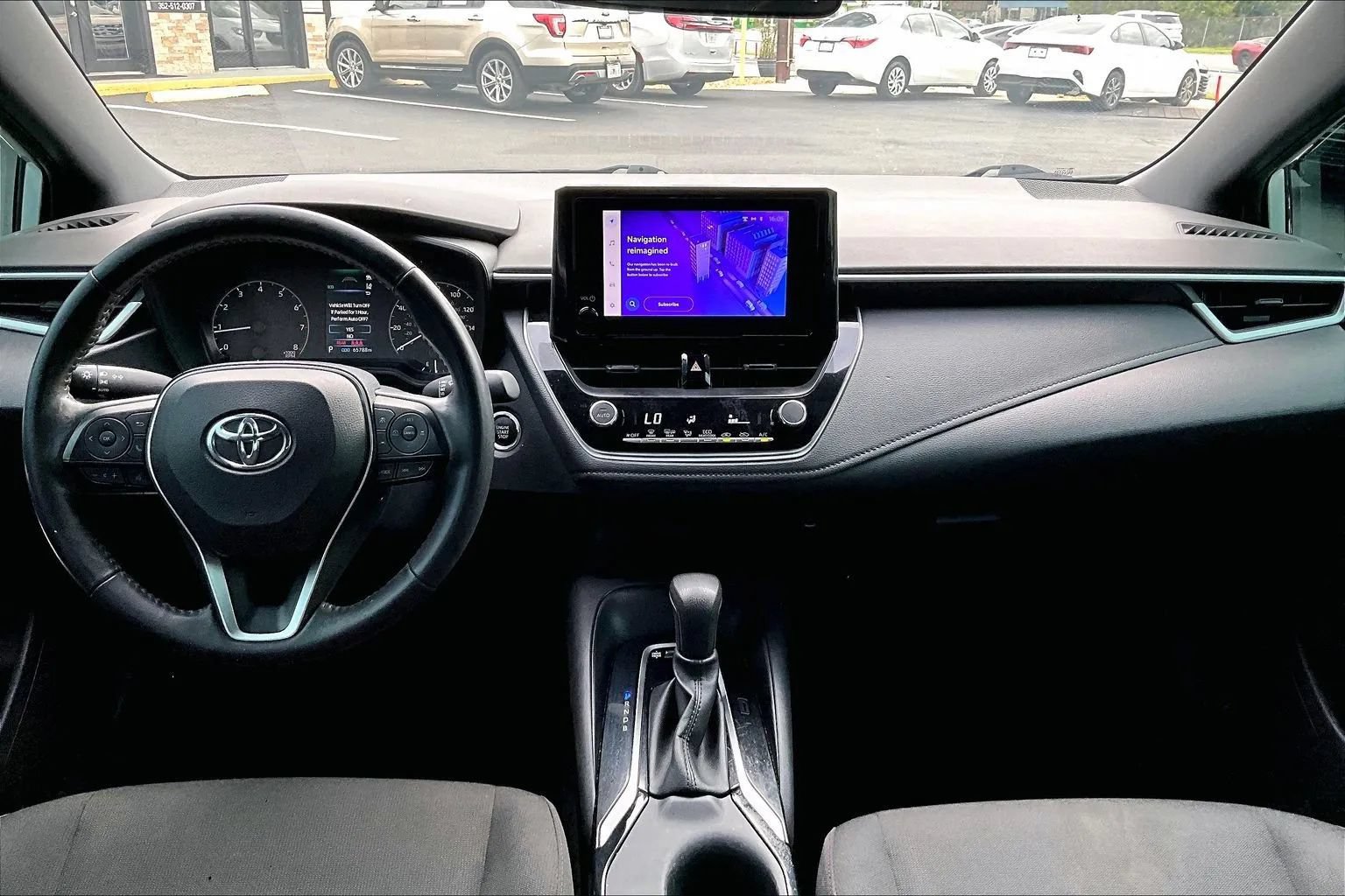 Used 2023 Toyota Corolla SE FWD image 6