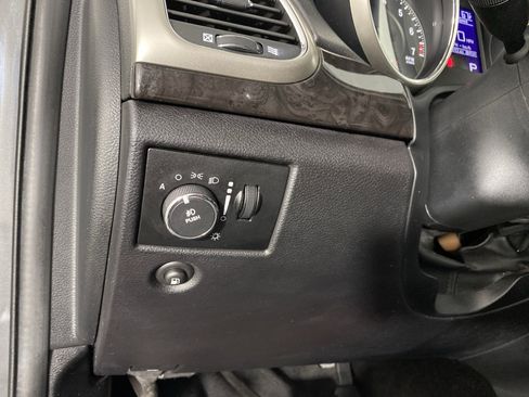 Used 2011 Jeep Grand Cherokee Laredo AWD/4WD image 20