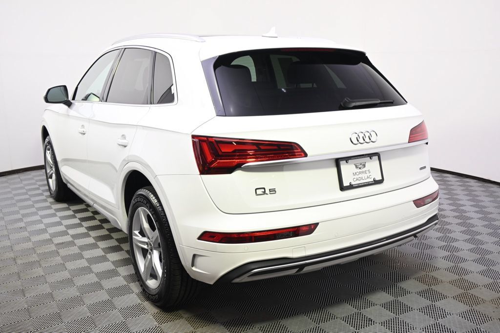 Used 2023 Audi Q5 2.0T Premium w/ Convenience Package AWD/4WD image 4