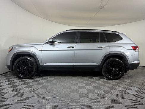 Used 2022 Volkswagen Atlas SE FWD image 2