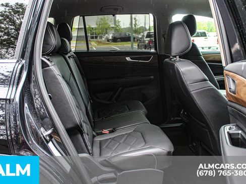 Used 2025 Volkswagen Atlas SE FWD image 22