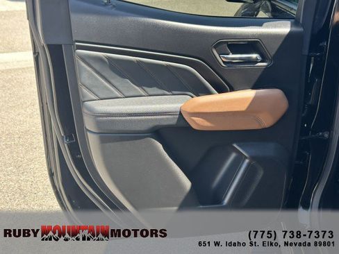 Used 2025 GMC Canyon AT4 AWD/4WD image 18