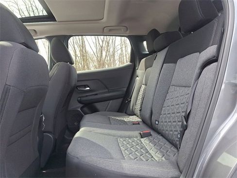 New 2025 Nissan Kicks SV w/ SV Premium Package image 5