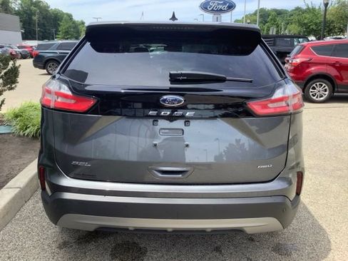 Certified 2022 Ford Edge SEL w/ Convenience Package AWD/4WD image 4