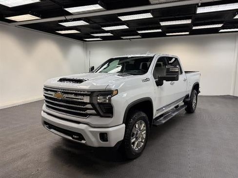 New 2026 Chevrolet Silverado 2500 High Country w/ High Country Premium Package AWD/4WD image 1