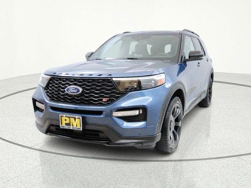 Used 2020 Ford Explorer ST w/ ST Street Pack image 3
