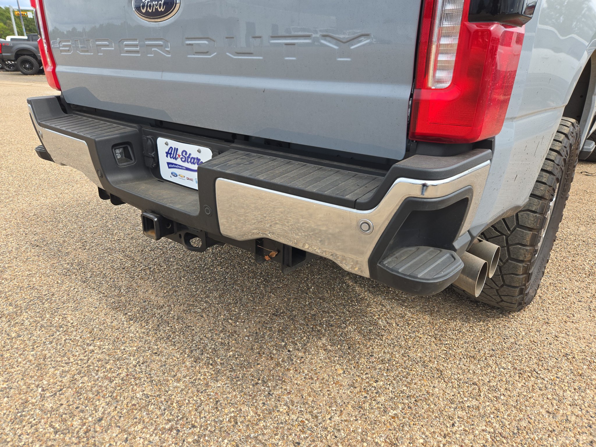 Used 2025 Ford F250 Lariat w/ Lariat Ultimate Package AWD/4WD image 13