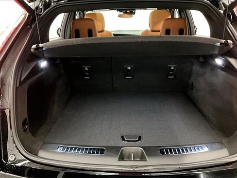 Used 2023 Cadillac XT4 Sport image 38