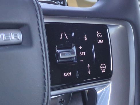 New 2025 Land Rover Range Rover SE image 25