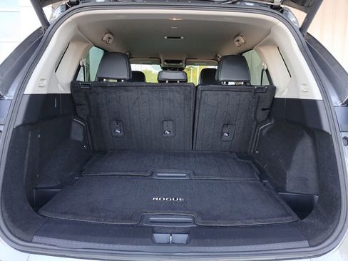 Used 2024 Nissan Rogue SL FWD image 27
