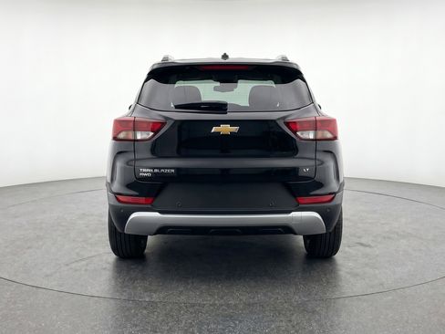Used 2025 Chevrolet TrailBlazer LT w/ Driver Confidence Package AWD/4WD image 7