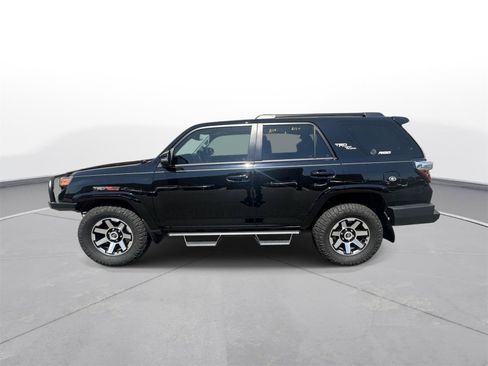 Used 2024 Toyota 4Runner TRD Off-Road Premium w/ Moonroof Package AWD/4WD image 9