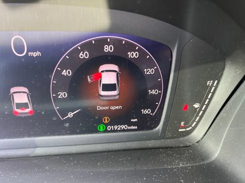 Used 2023 Honda Accord EX image 8