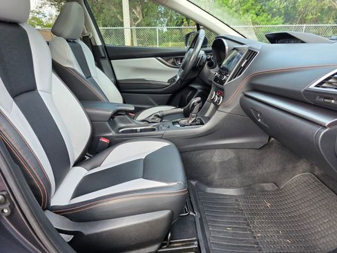 Used 2019 Subaru Crosstrek 2.0i Limited w/ Moonroof Package w/Navigation image 14