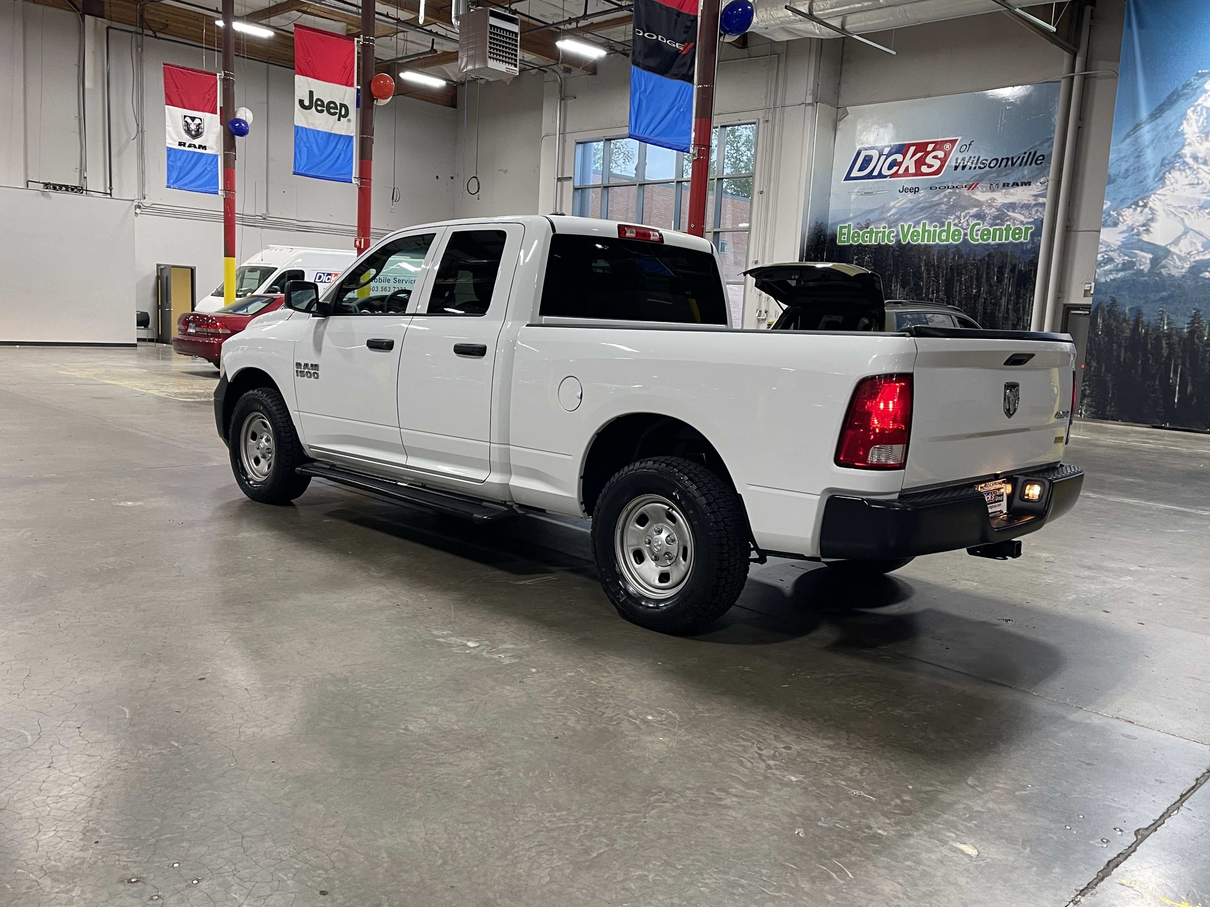Used 2018 RAM 1500 Tradesman w/ Popular Equipment Group AWD/4WD image 3