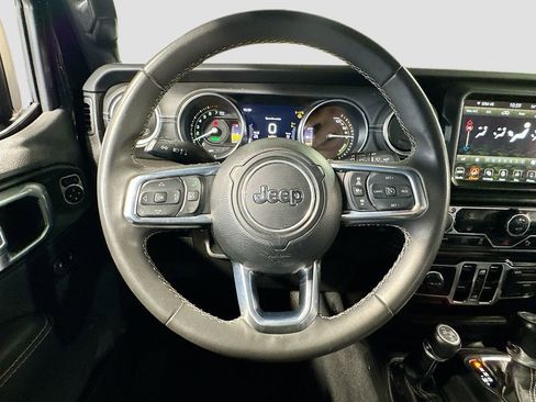 Used 2023 Jeep Wrangler Unlimited Sahara w/ Safety Group AWD/4WD image 15