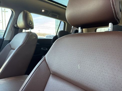 Used 2021 Volkswagen Atlas SEL R-Line image 5