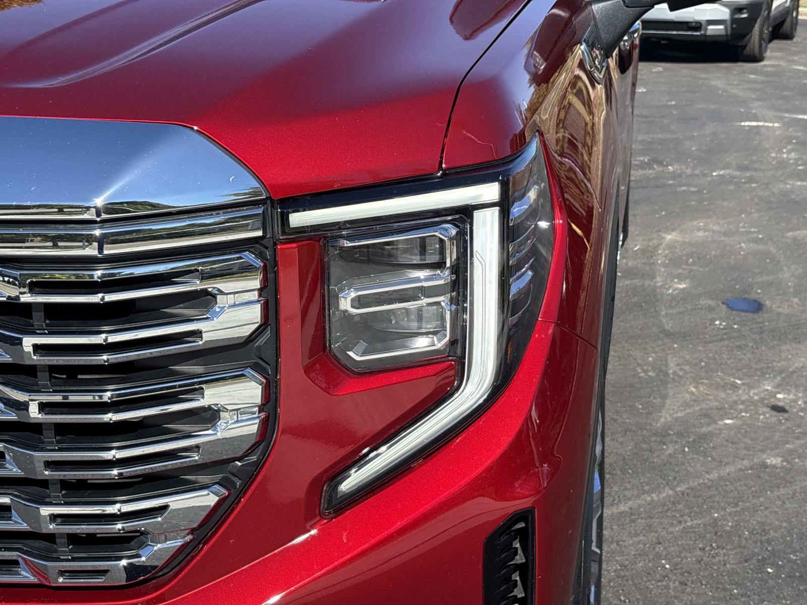 Used 2023 GMC Sierra 1500 Denali w/ Denali Reserve Package AWD/4WD image 11