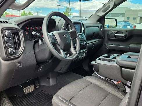 Used 2024 Chevrolet Silverado 1500 Custom Trail Boss w/ Turbomax Blackout Package AWD/4WD image 7