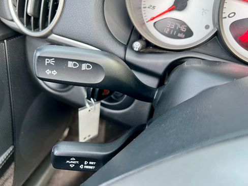 Used 2005 Porsche Boxster S image 31
