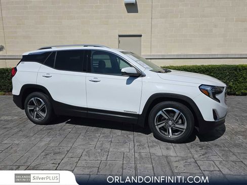Used 2020 GMC Terrain SLT w/ Preferred Package image 1