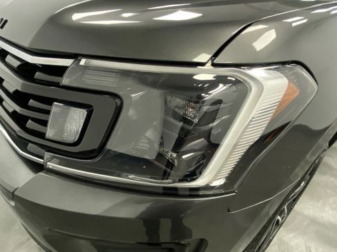 Used 2021 Ford Expedition Max Limited image 11